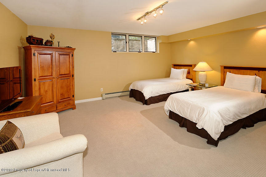 814 E Cooper Avenue Aspen CO 81611