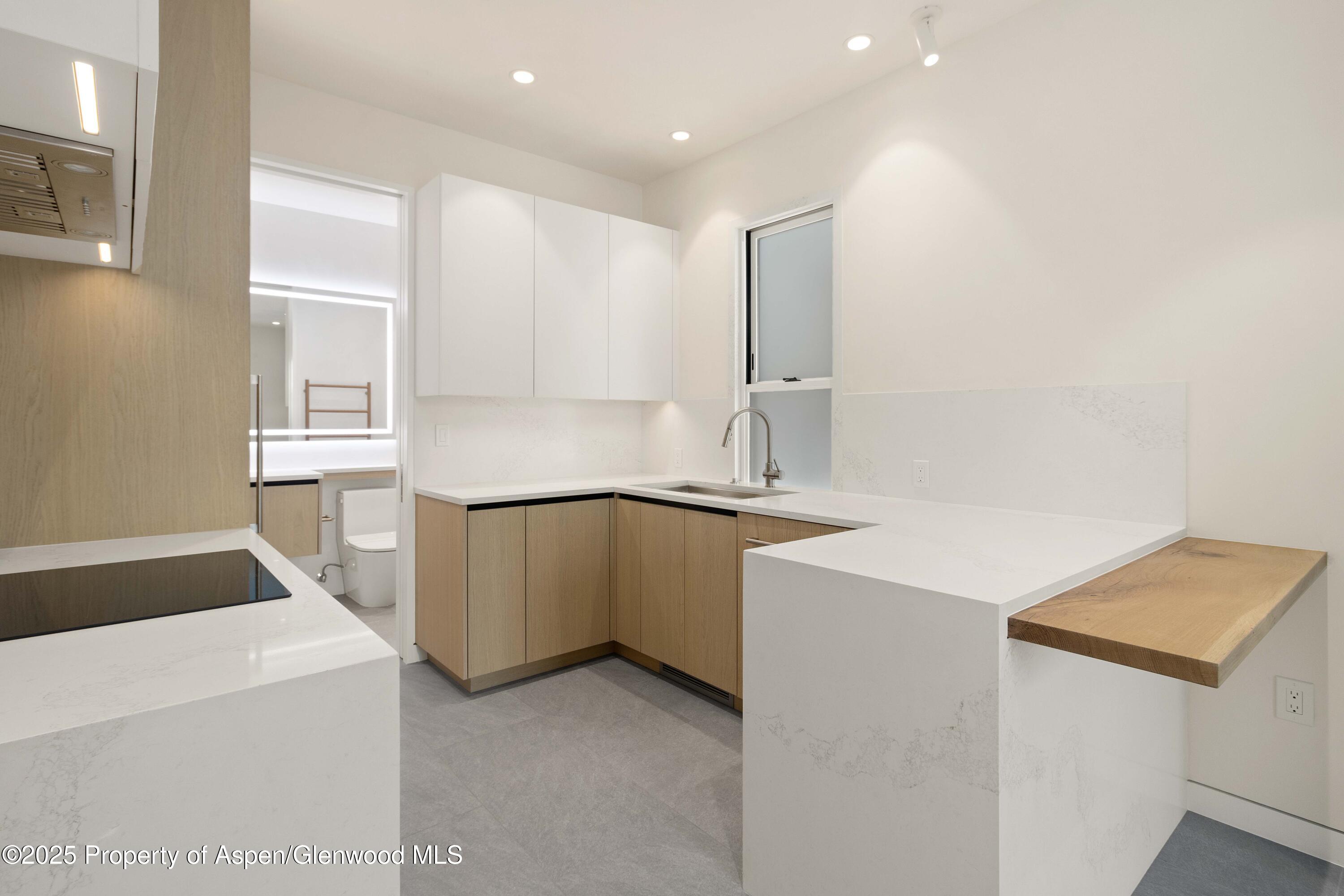 211 W Main Street Aspen CO 81611