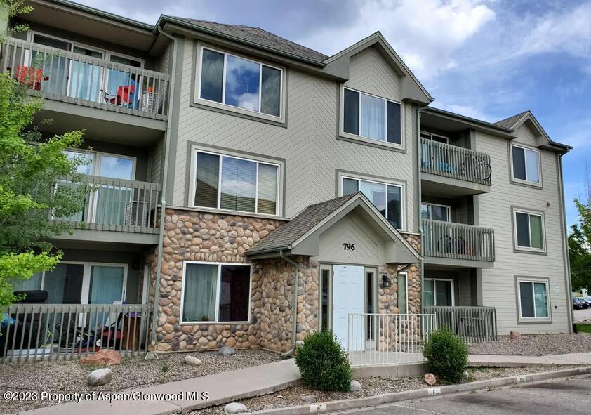 796 Castle Valley Boulevard New Castle CO 81647
