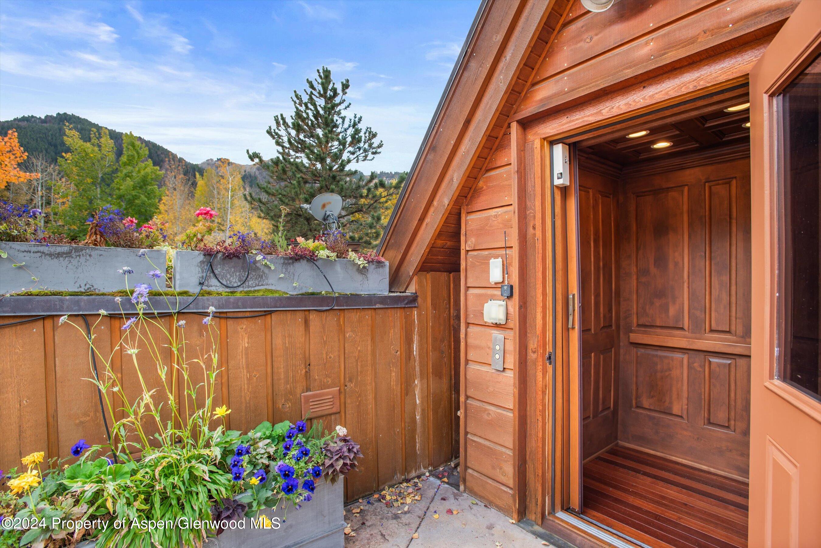 1016 E Hopkins Avenue Aspen CO 81611