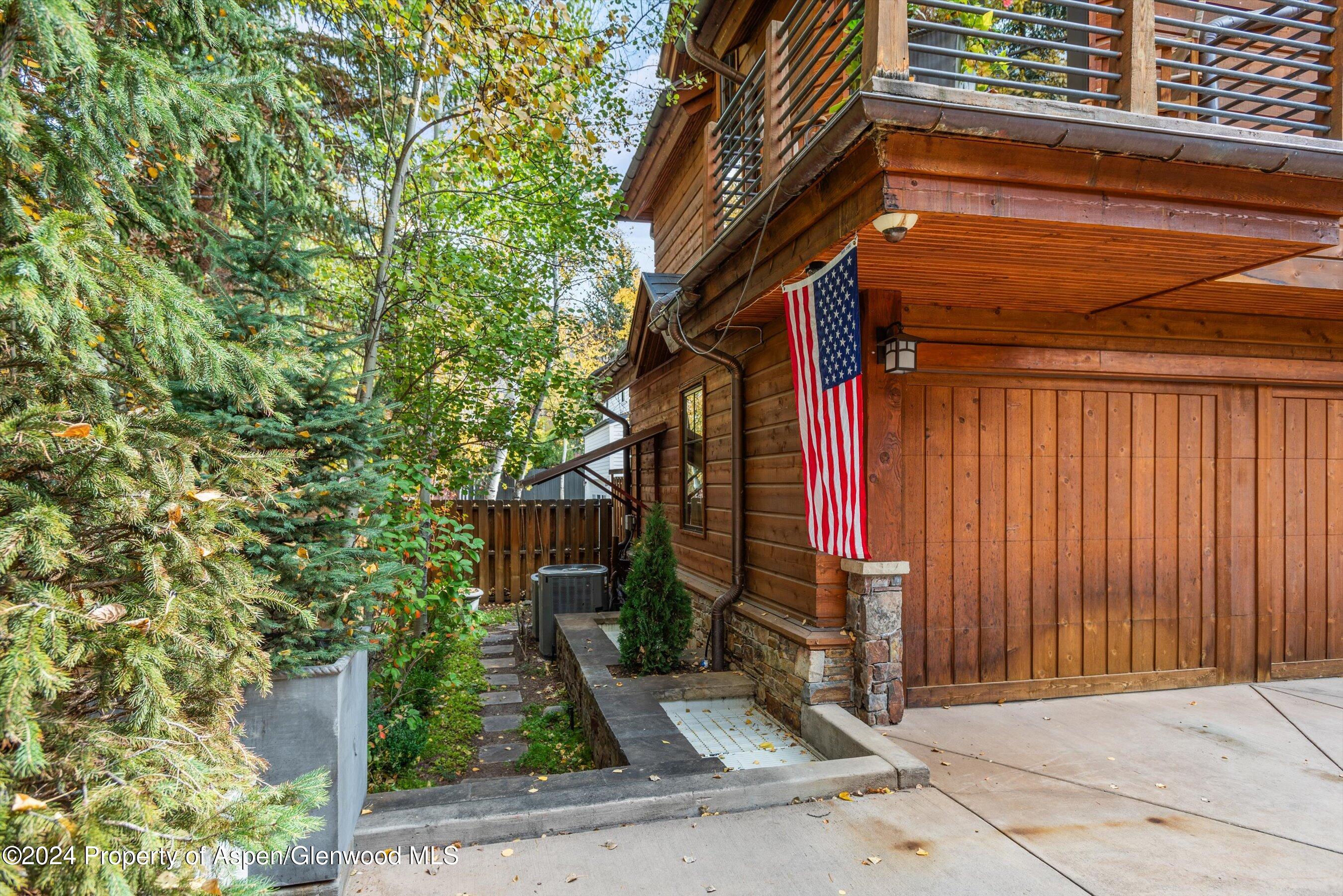 1016 E Hopkins Avenue Aspen CO 81611