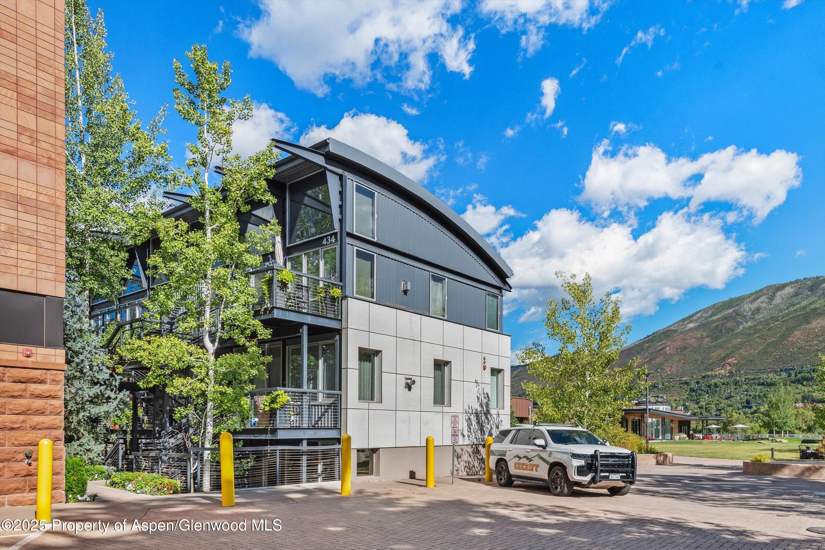 434 E Main Street Aspen CO 81611
