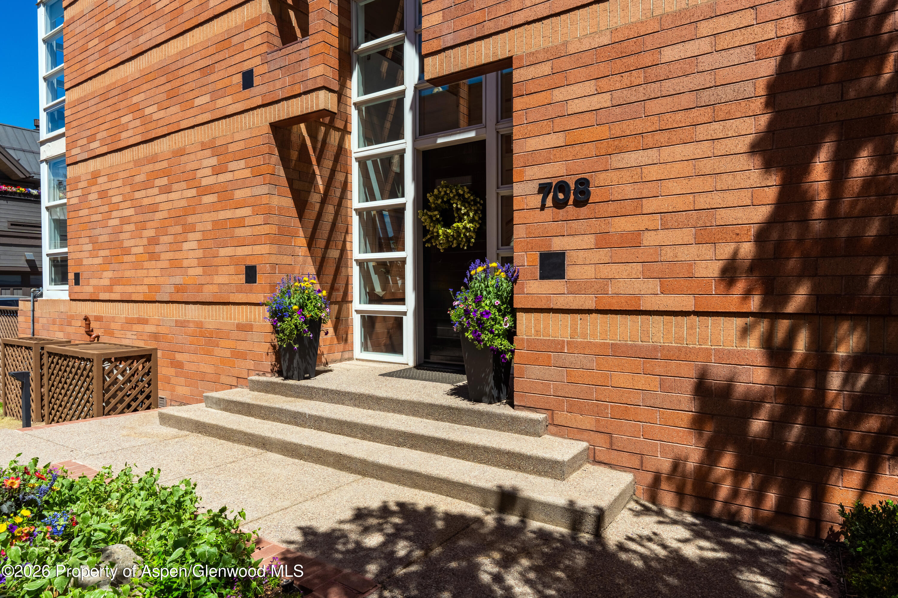 708 E Hyman Avenue Aspen CO 81611