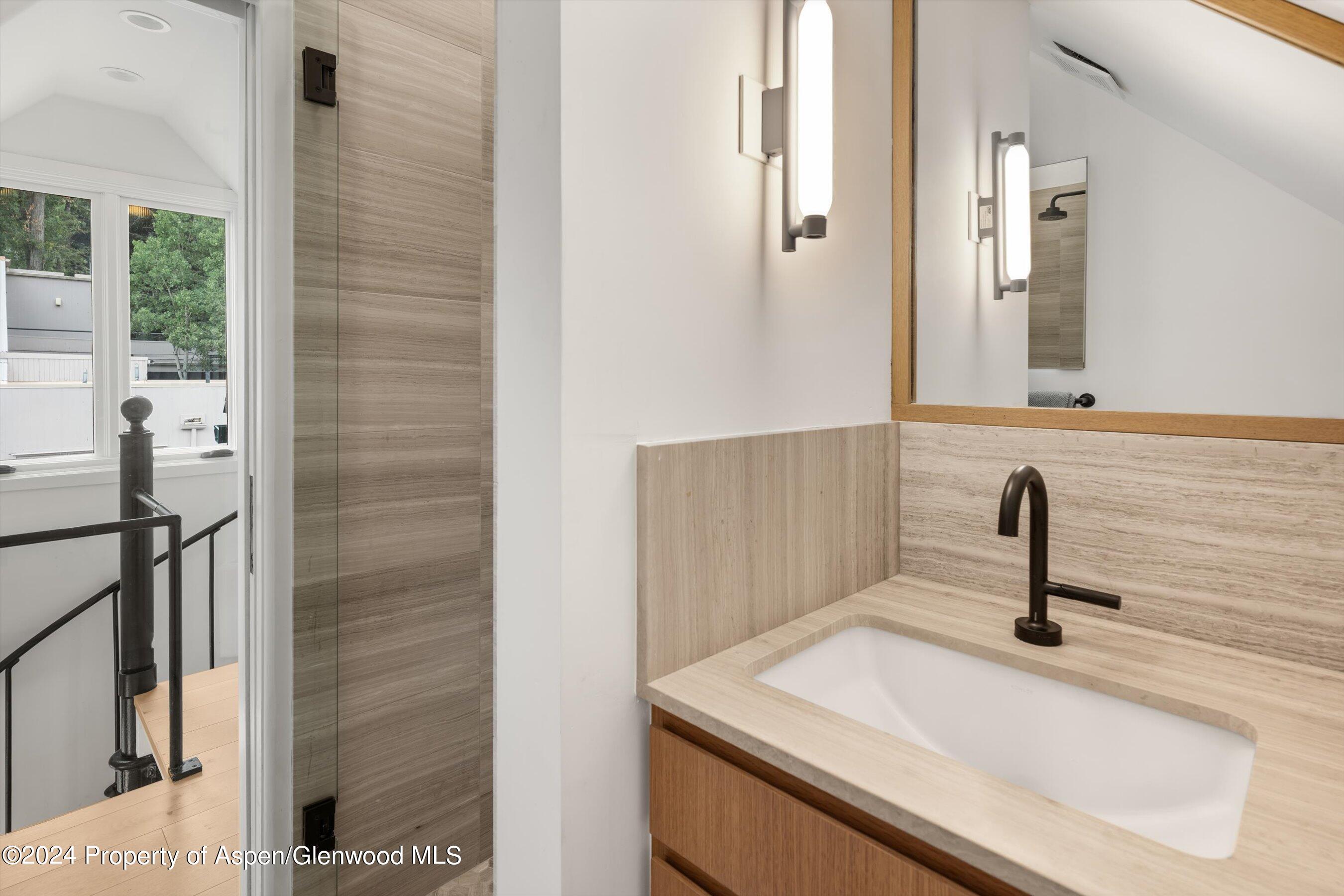 331 W Main Street Aspen CO 81611