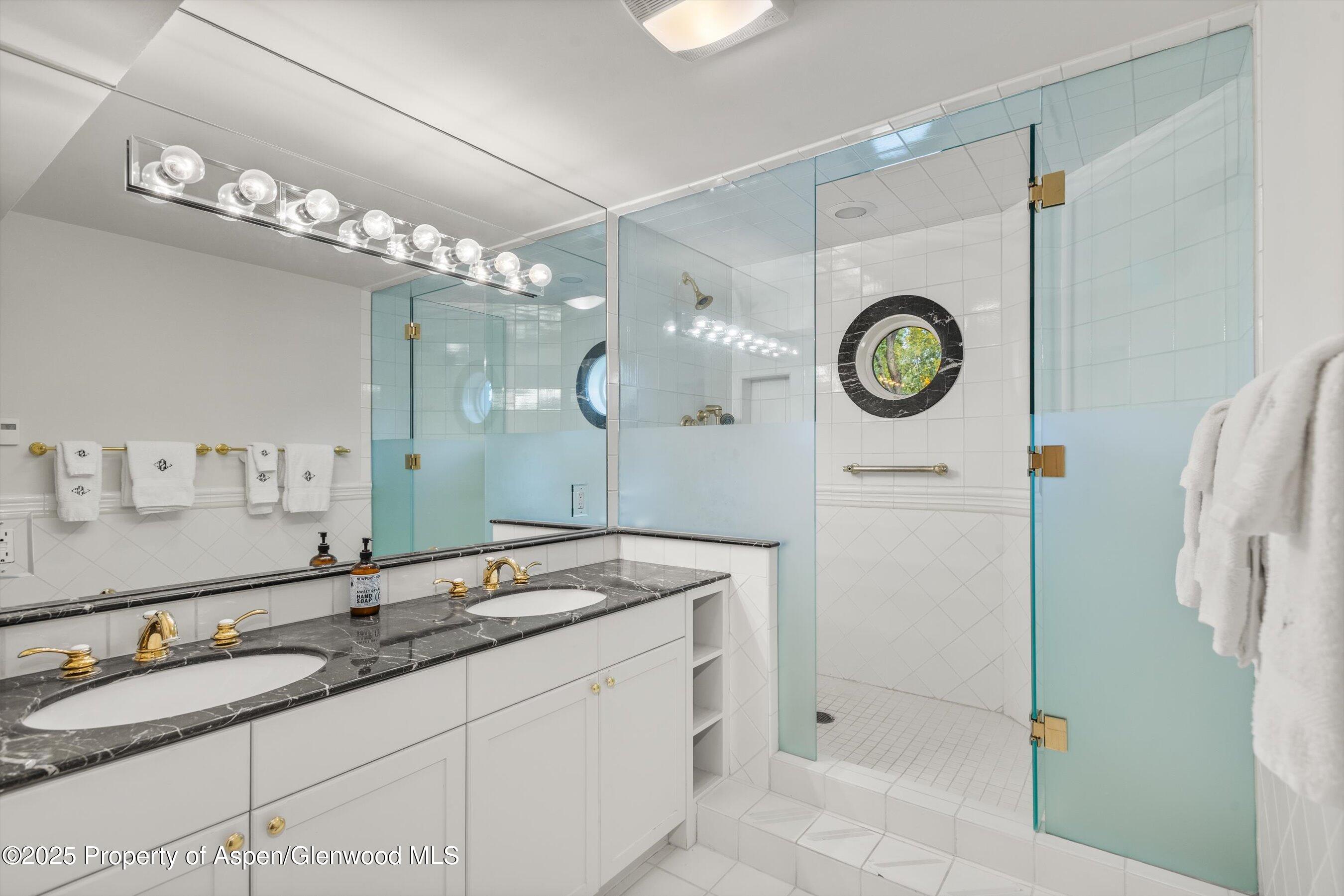 431 W Hopkins Avenue Aspen CO 81611