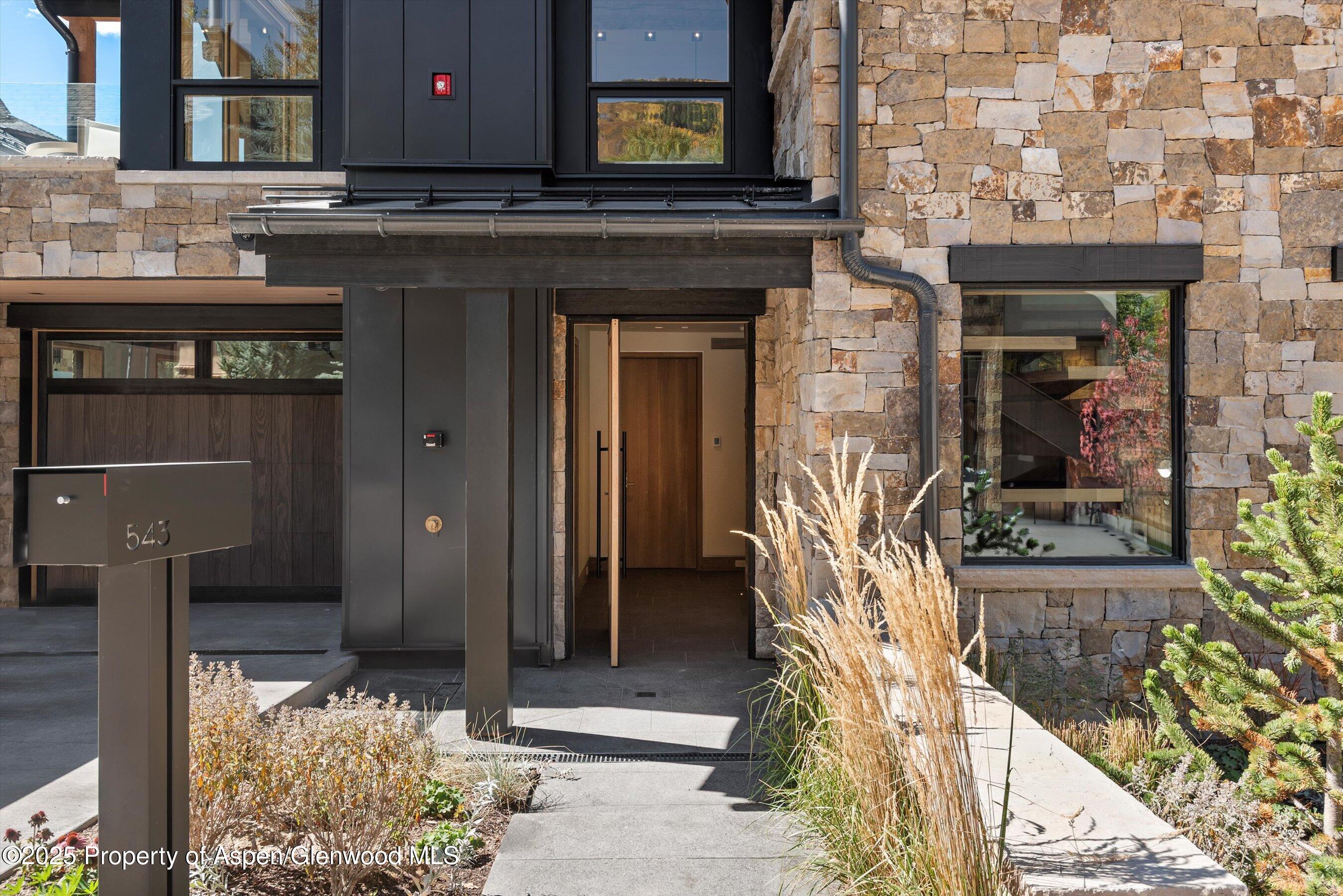 543 Walnut Street Aspen CO 81611