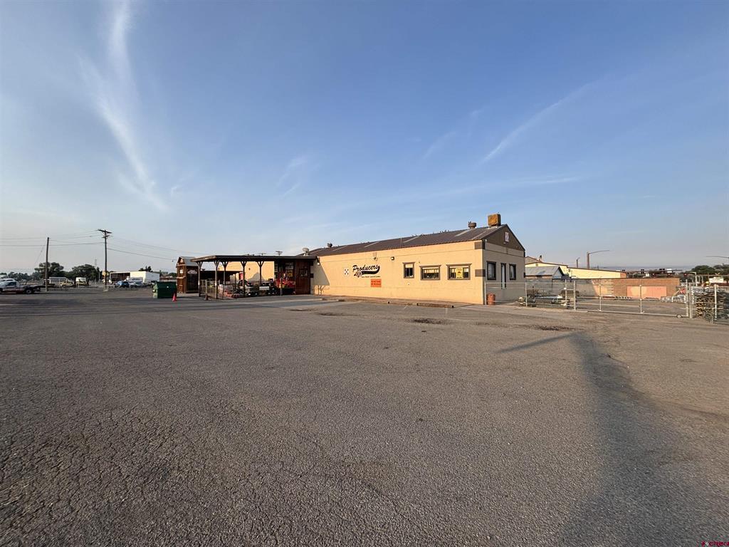 38 W Main Street Montrose CO 81401