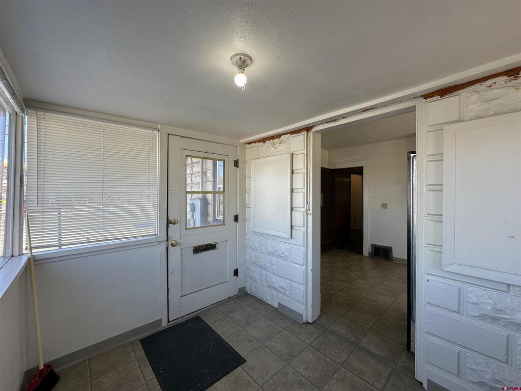 1245 E Main Street Montrose CO 81401