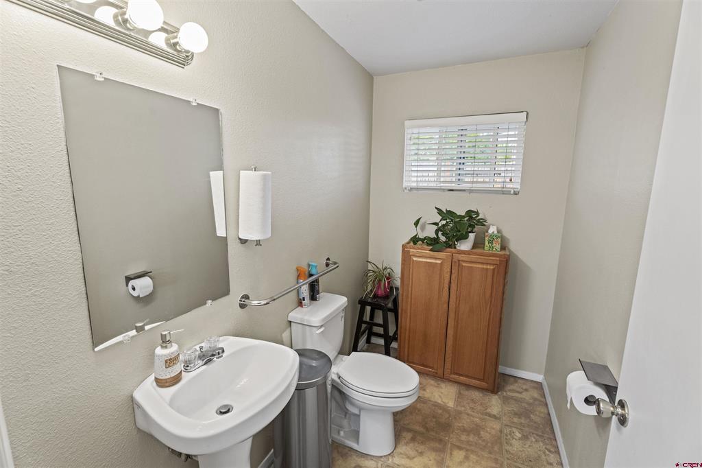 1020 S Townsend Avenue Montrose CO 81401
