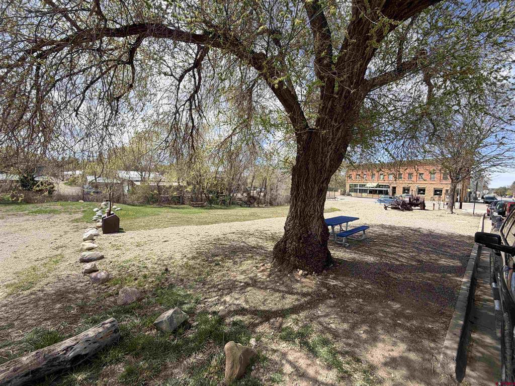 109 S Main+ Mancos CO 81328