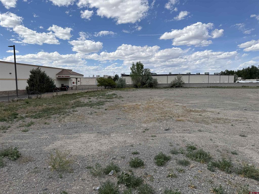1595 E Oak Grove Road Montrose CO 81401