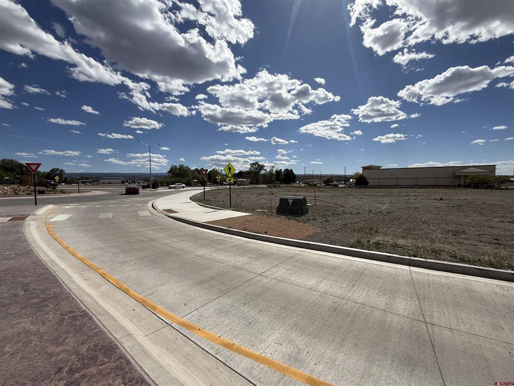 1595 E Oak Grove Road Montrose CO 81401