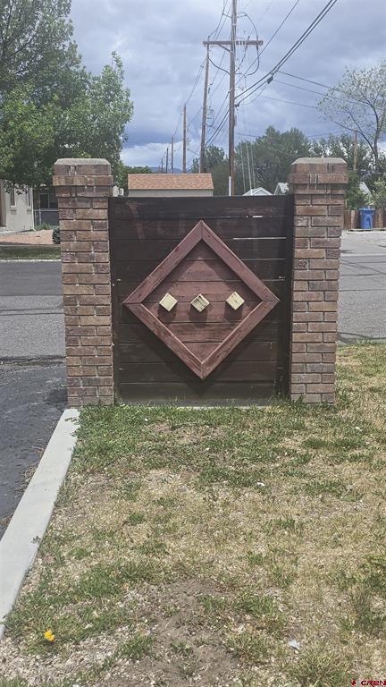 119 N Lot Avenue Montrose CO 81401