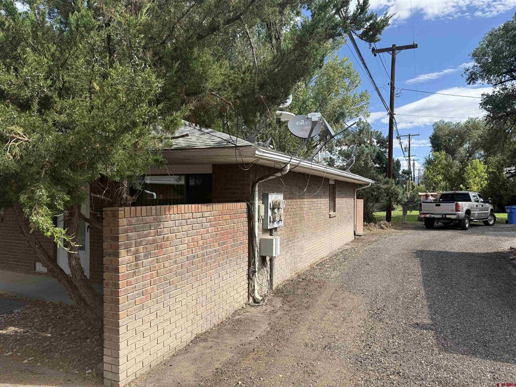 832 N 2nd Street Montrose CO 81401