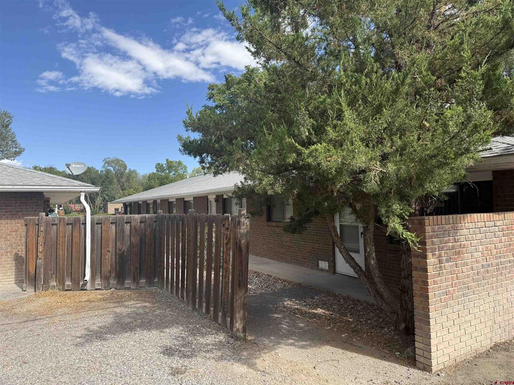 832 N 2nd Street Montrose CO 81401