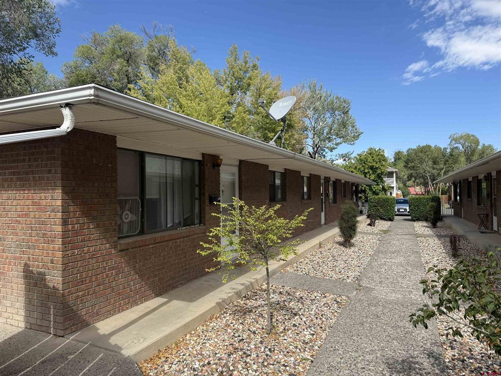 832 N 2nd Street Montrose CO 81401
