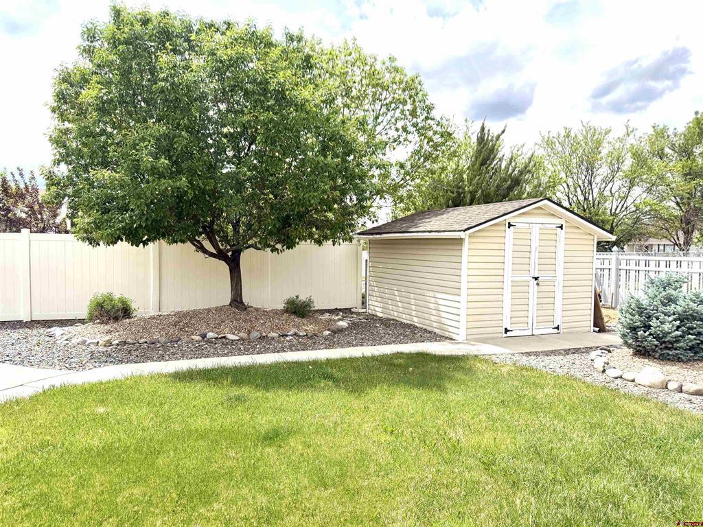 1673 Wetterhorn Street Montrose CO 81401