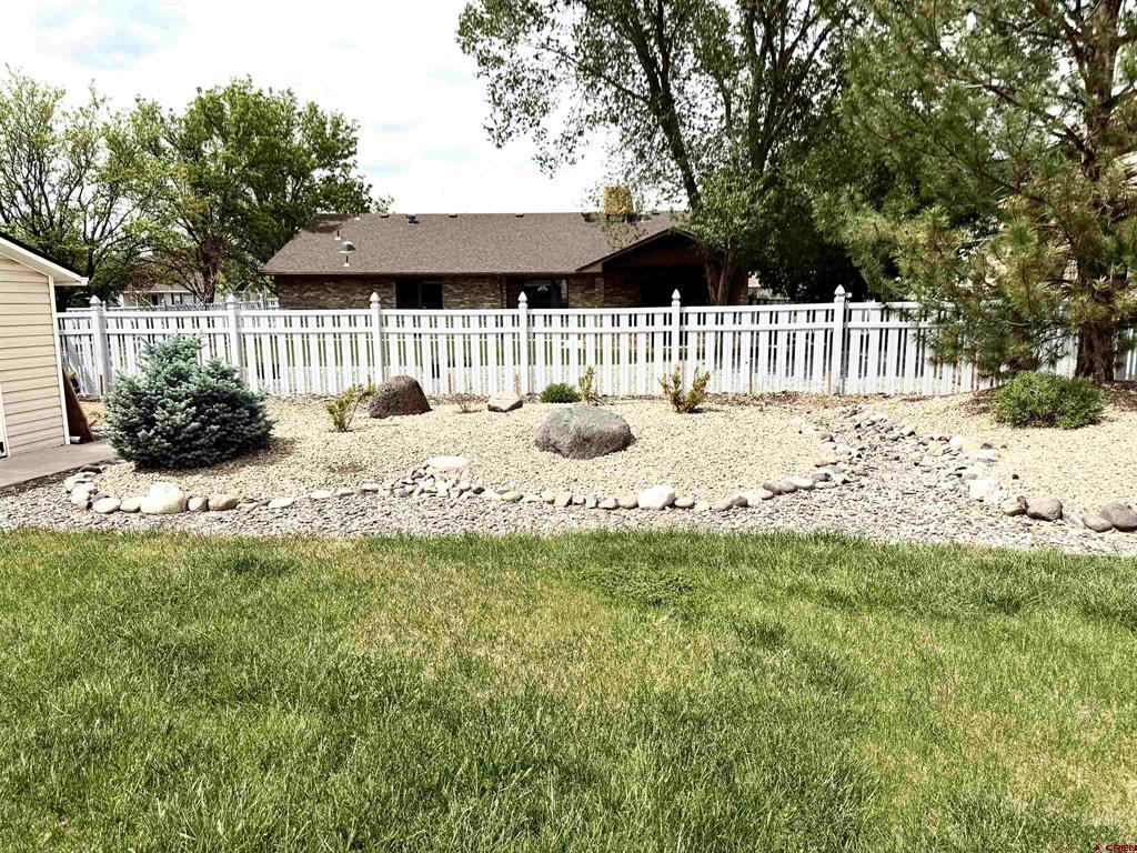 1673 Wetterhorn Street Montrose CO 81401