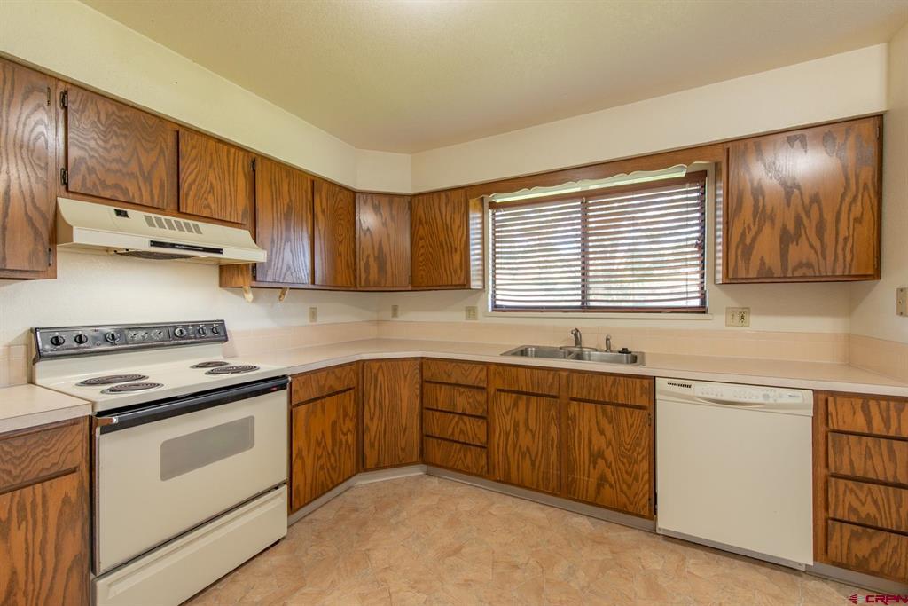 2038 Winston Way #B Montrose CO 81401