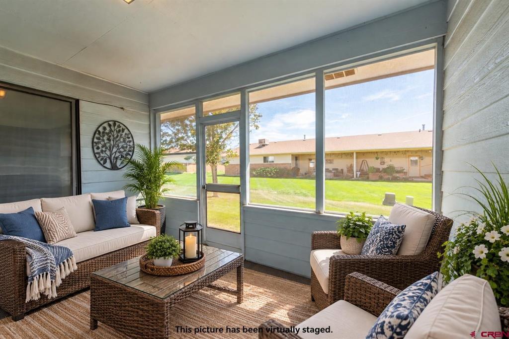 2038 Winston Way #B Montrose CO 81401