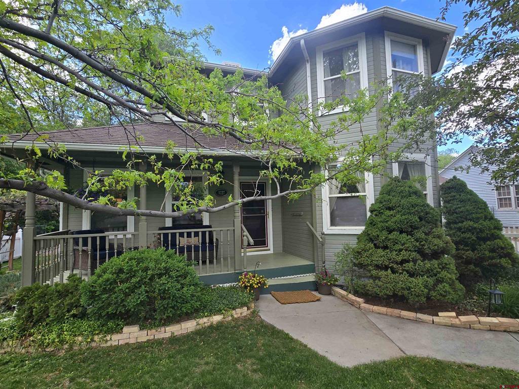 1227 S 2nd Street Montrose CO 81401