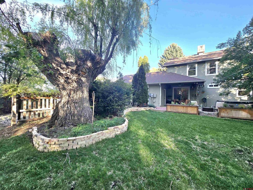 1227 S 2nd Street Montrose CO 81401