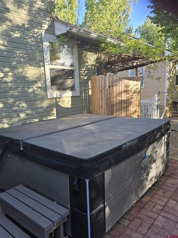 1227 S 2nd Street Montrose CO 81401