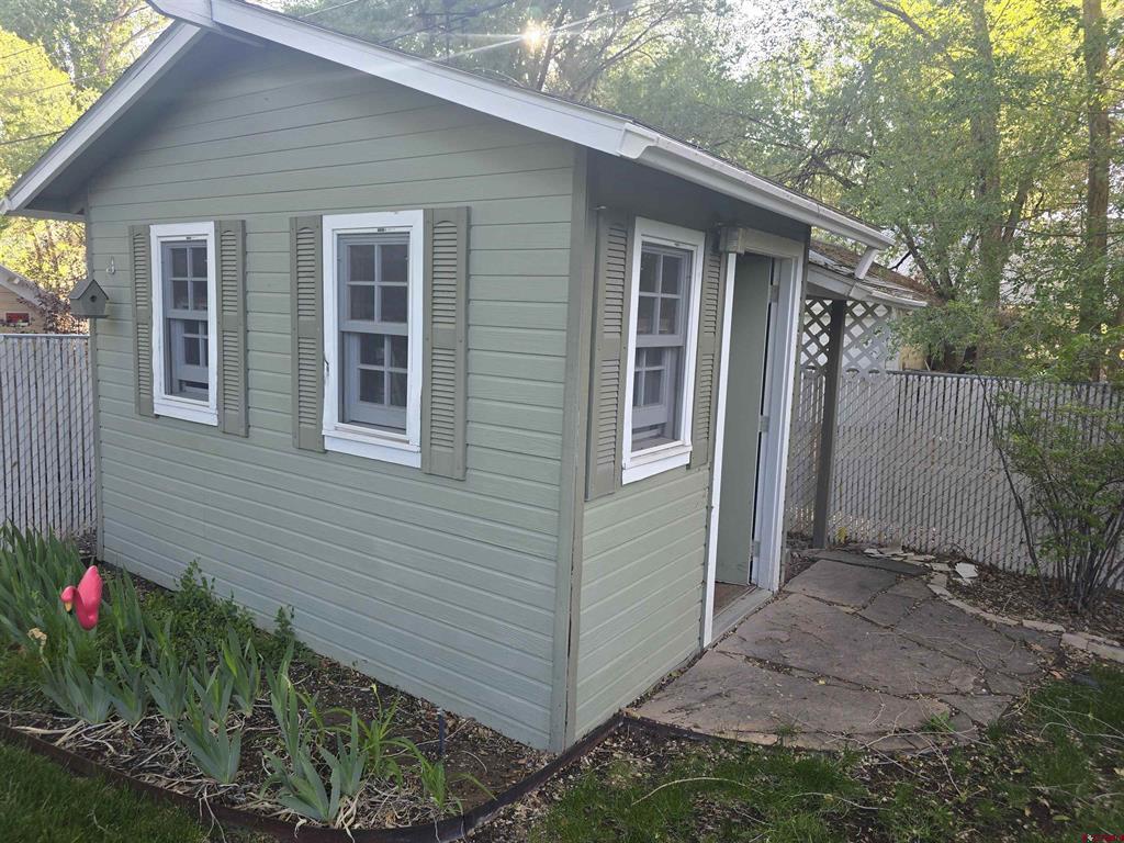 1227 S 2nd Street Montrose CO 81401