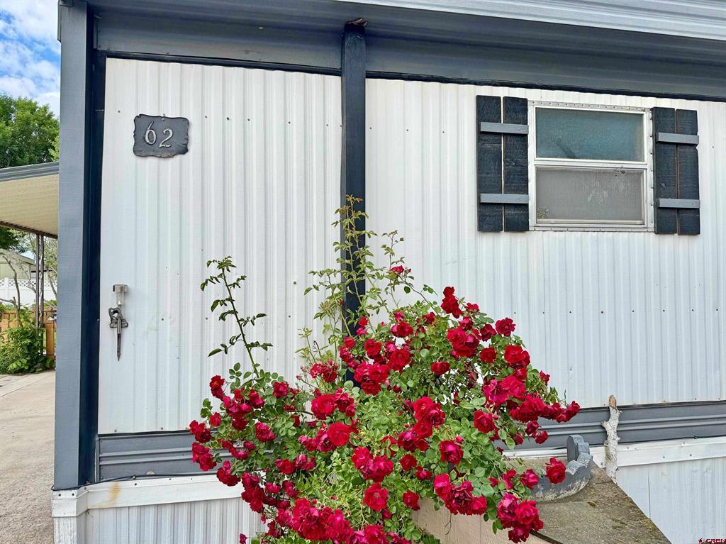 383 S Hillcrest Drive Montrose CO 81401