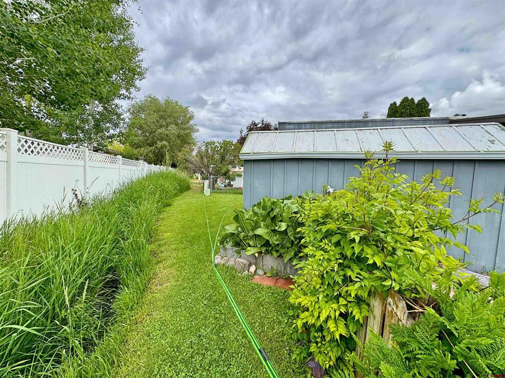 383 S Hillcrest Drive Montrose CO 81401