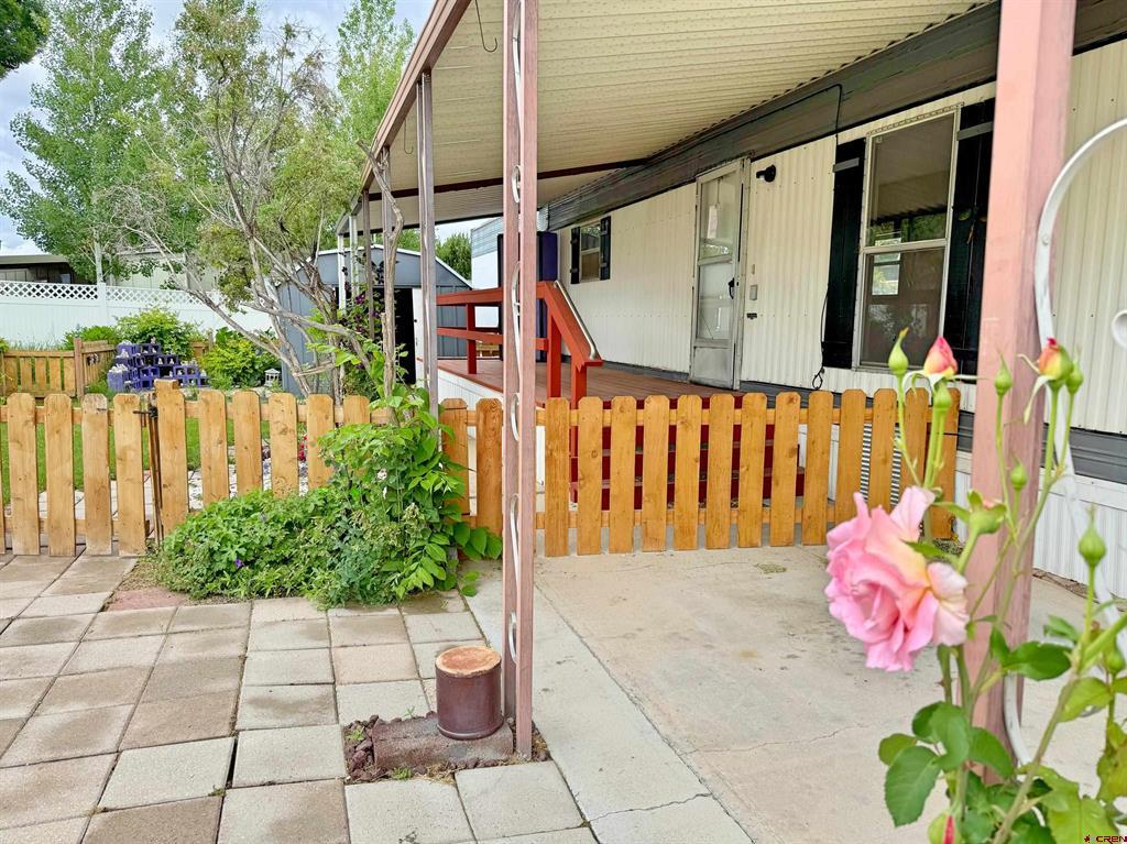 383 S Hillcrest Drive Montrose CO 81401