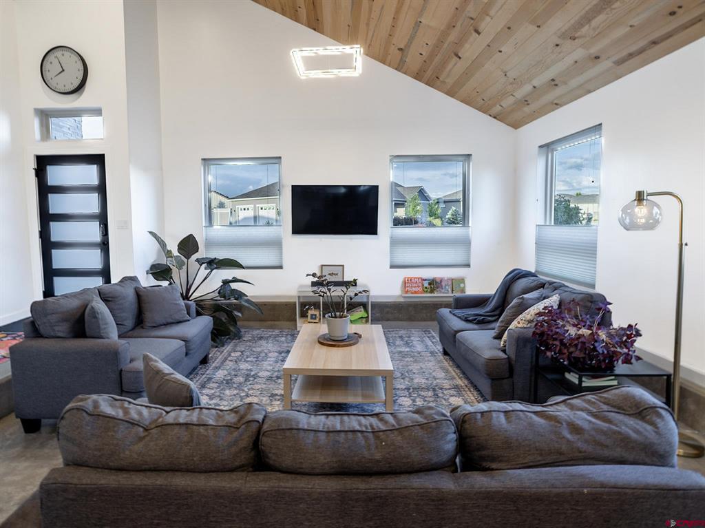 2232 Majestic Circle Montrose CO 81401