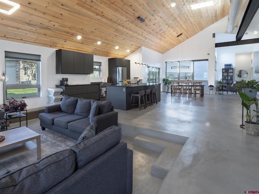 2232 Majestic Circle Montrose CO 81401