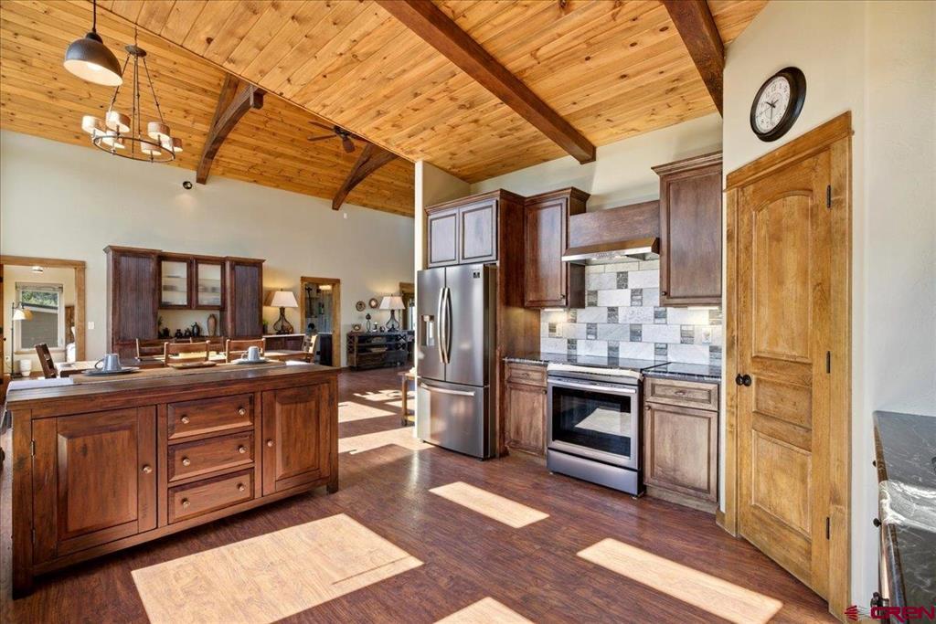 999 Coral Bell Drive Montrose CO 81403