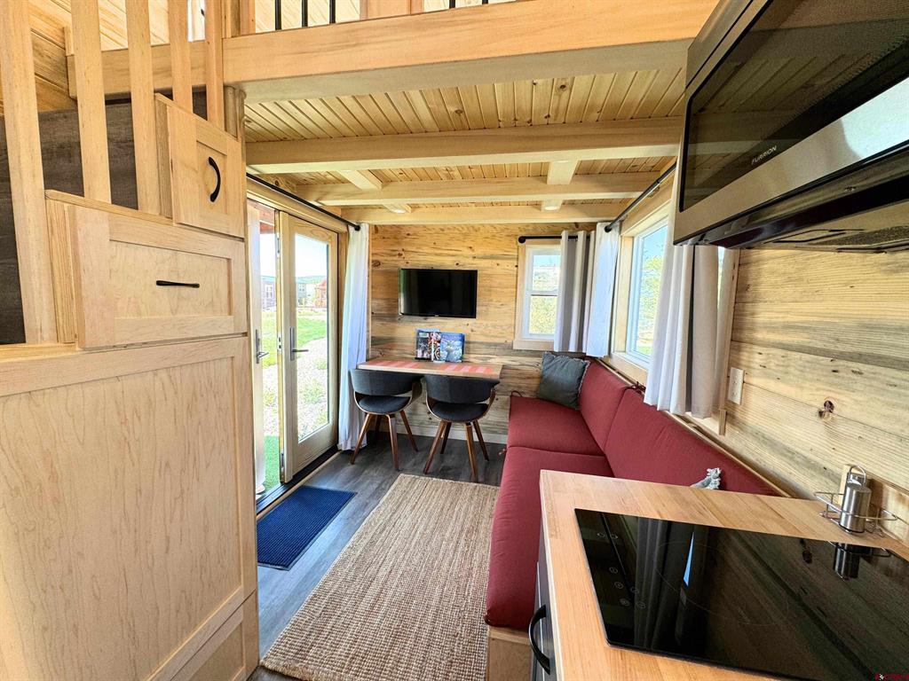 22130 6850 Road Montrose CO 81403
