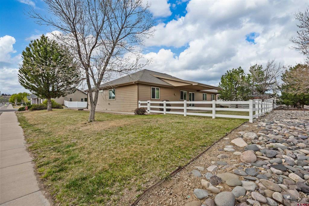 516 Howard Fork Montrose CO 81401