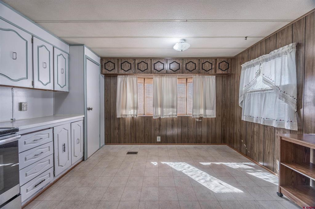 383 S Hillcrest Drive Montrose CO 81401
