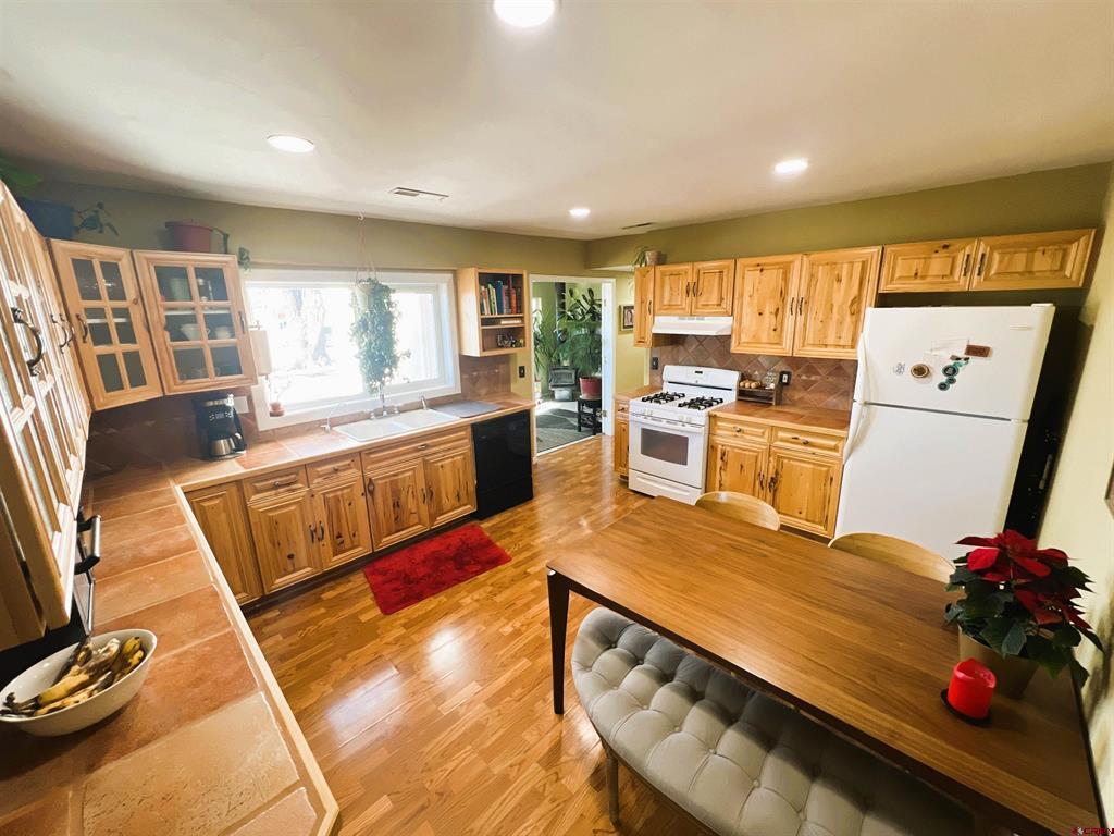 429 County Road 10 S Alamosa CO 81101