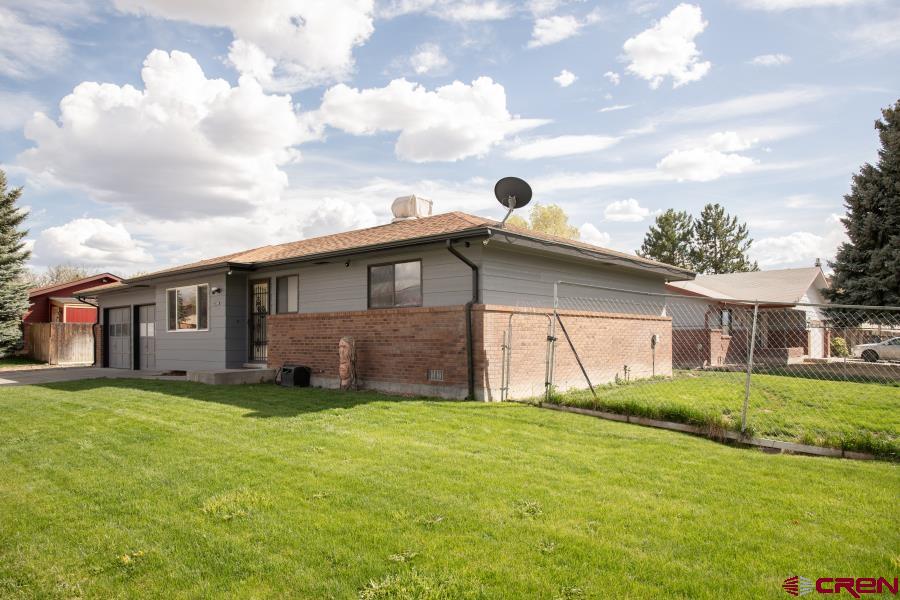 2268 Elizabeth Way Montrose CO 81401