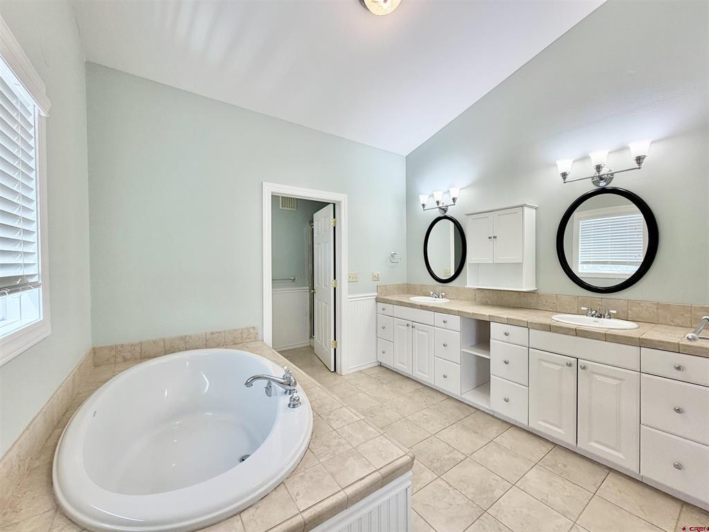 62971 Peach Road Montrose CO 81403