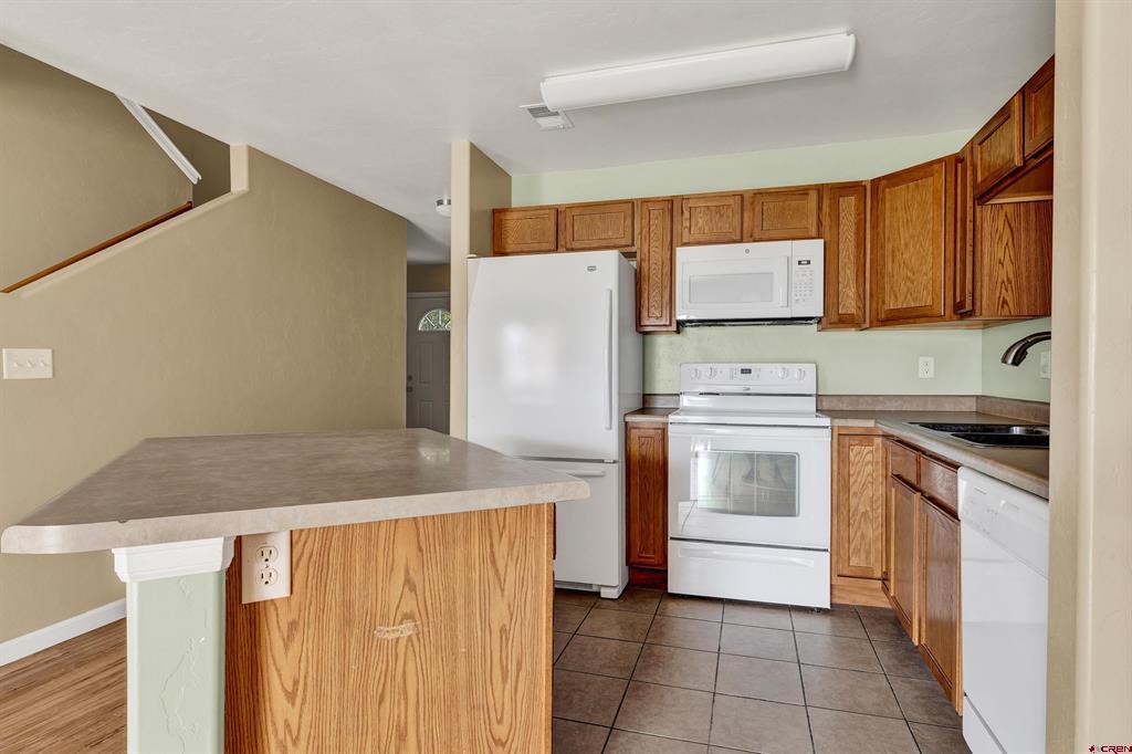 421 Indiangrass Loop Montrose CO 81403