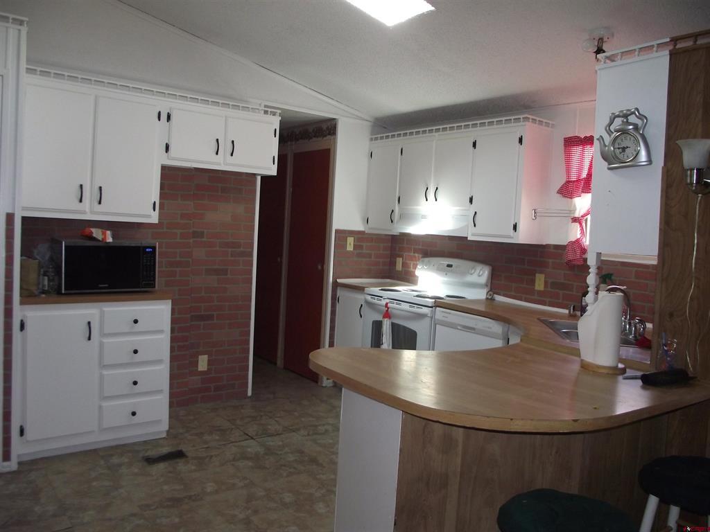 383 S Hillcrest Drive Montrose CO 81401
