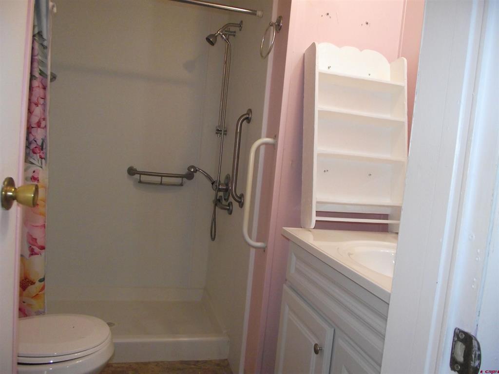 383 S Hillcrest Drive Montrose CO 81401