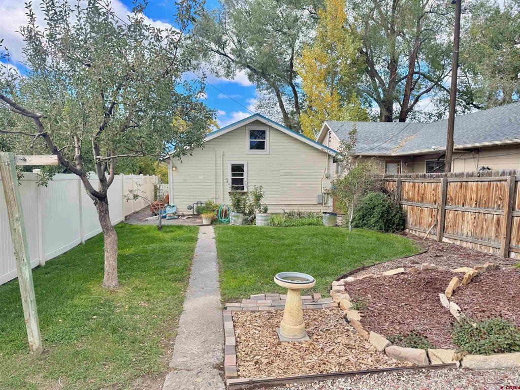 930 S 1st Street Montrose CO 81401