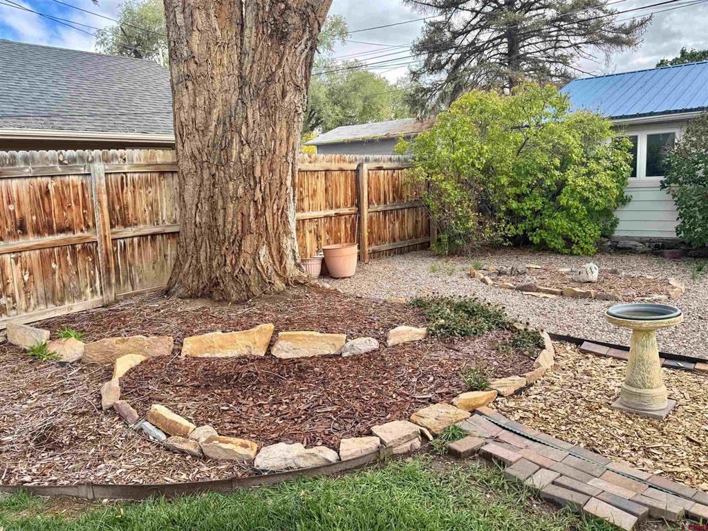 930 S 1st Street Montrose CO 81401