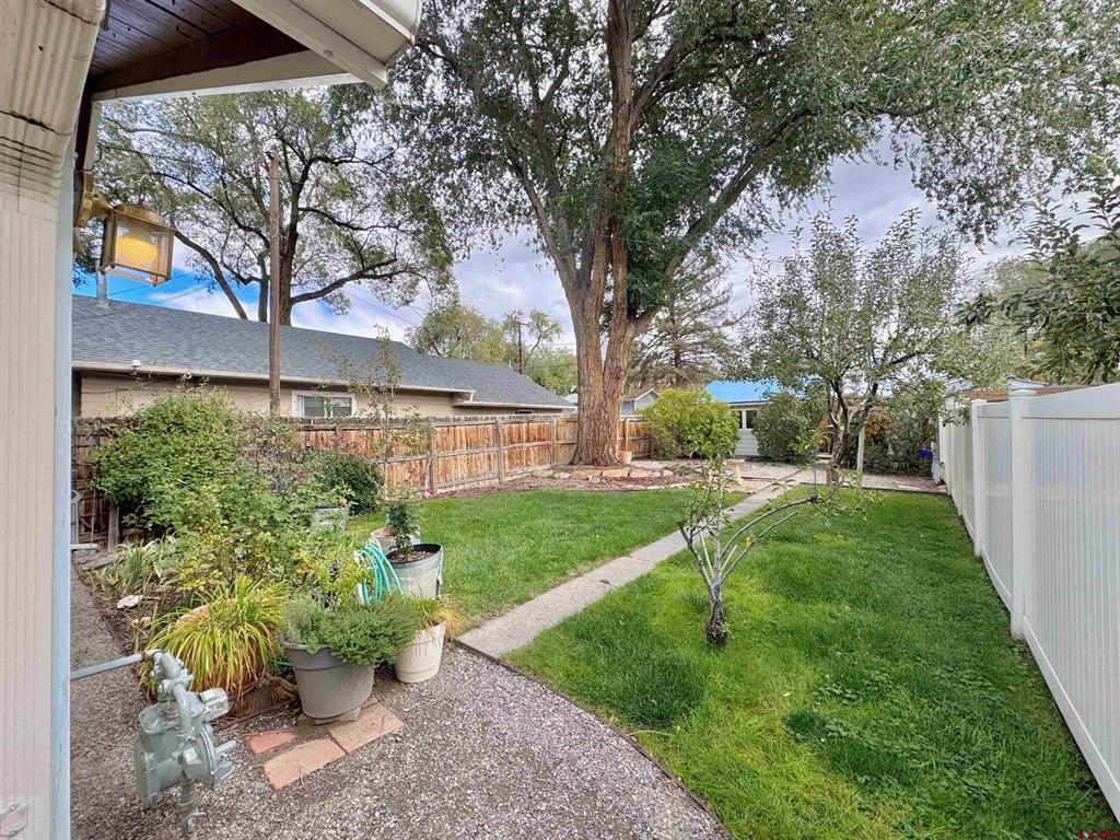 930 S 1st Street Montrose CO 81401