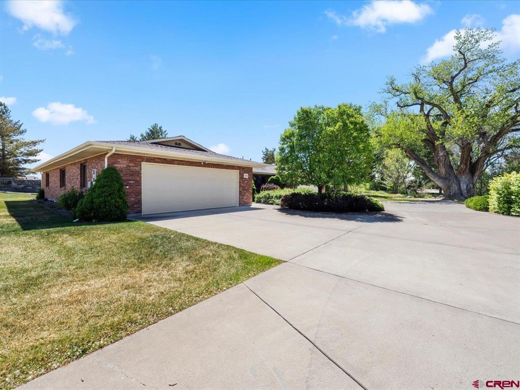 1214 Peppertree Drive Montrose CO 81401
