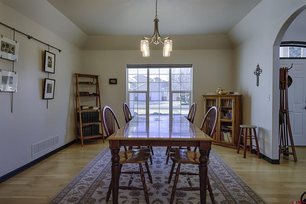 581 Cobble Drive Montrose CO 81403