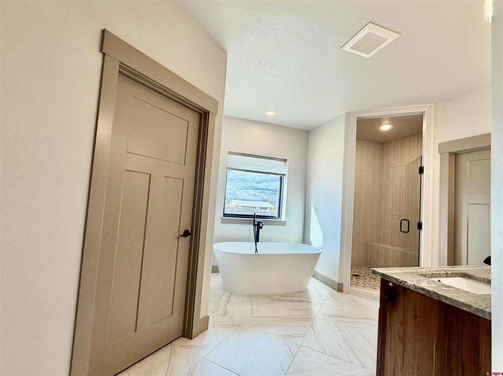 3305 Peregrine Loop Montrose CO 81401