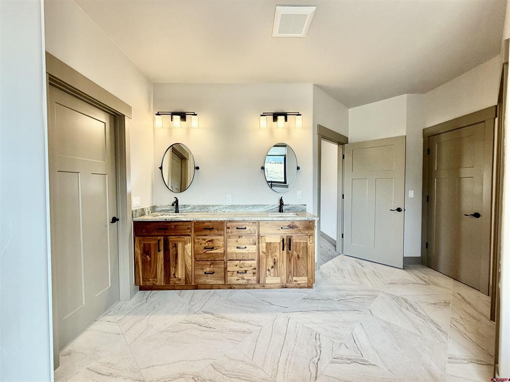 3305 Peregrine Loop Montrose CO 81401